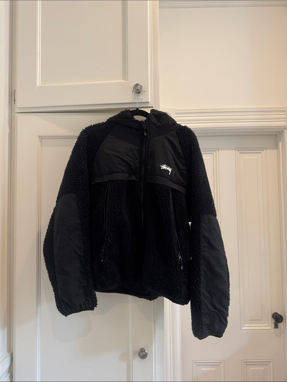 Stussy Black Sherpa Zip-Up Hoodie Jacket M . Like new